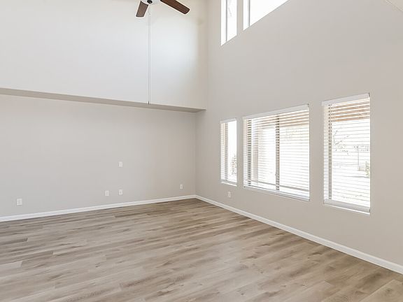 4th image of 21159 E Aspen Valley Dr