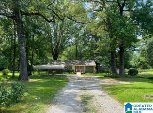2102 Cumberland Rd, Bessemer, AL 35022