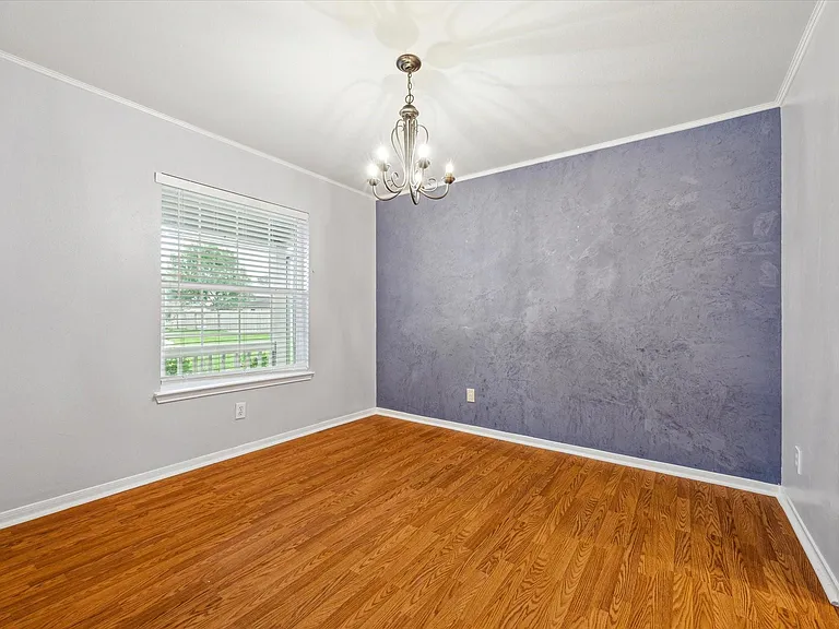 3402 Fox Ct — Photo 6