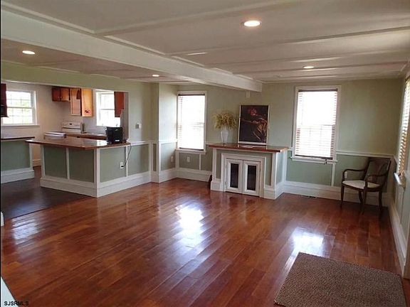 3rd image of 1485 Route 50 #House