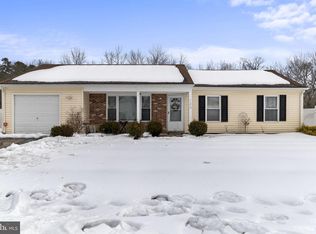 133 Arbor Meadow Dr, Sicklerville, NJ 08081