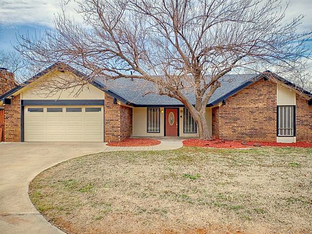 1st image of 8809 Stoneleigh Ct