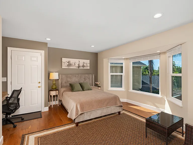 7901 Berger Ave — Photo 40