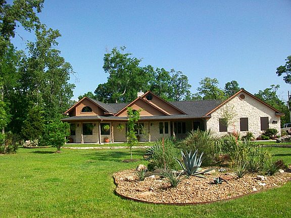 ROOF 8/YRS, WITH TECH SHIELD, CITY WATER, AEROBIC SEPTIC SYSTEM
