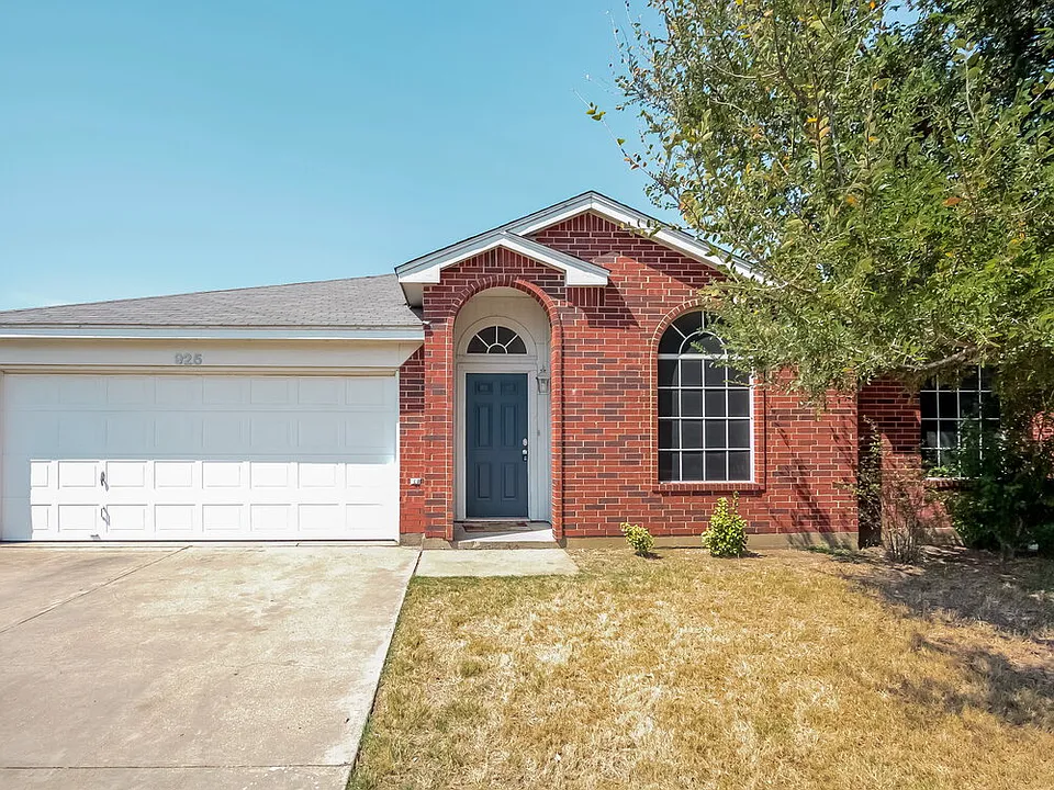 925 Comiskey Ct