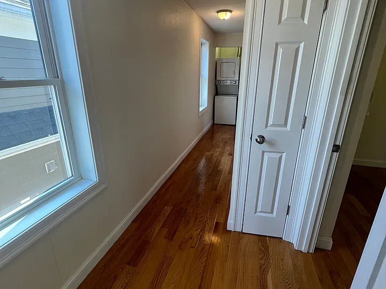 24 Beacon Pl #1 — Photo 16