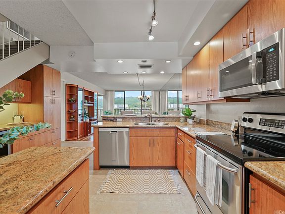 4th image of 500 Lunalilo Home Rd Penthouse 26D