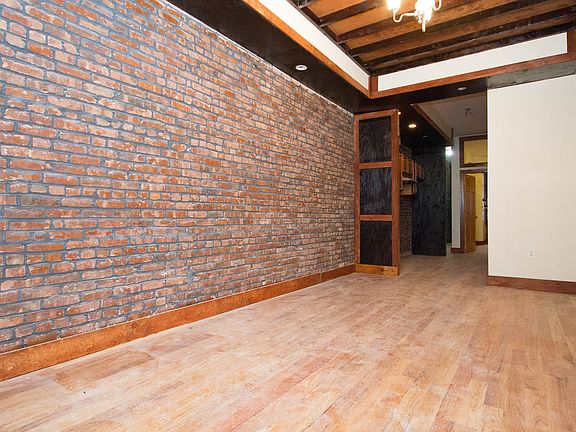 5th image of 315 Stanhope St APT 1L