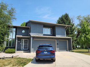 1384 Comanche Dr, Bolingbrook, IL 60490