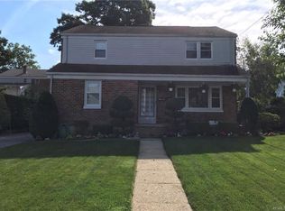 2 Wyman St N, Rye Brook, NY 10573