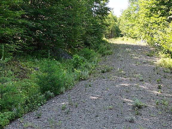 2nd image of 2 Lower Vose Road