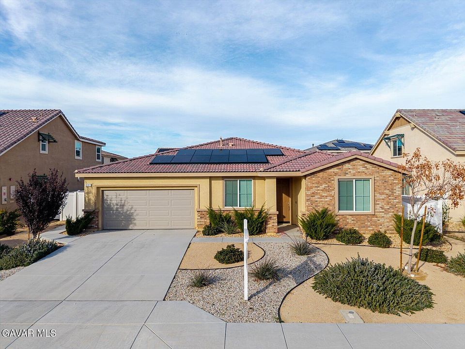 1st image of 2107 Helconia Ct