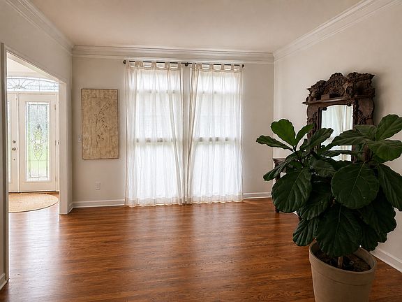 5th image of 170 Forestview Dr