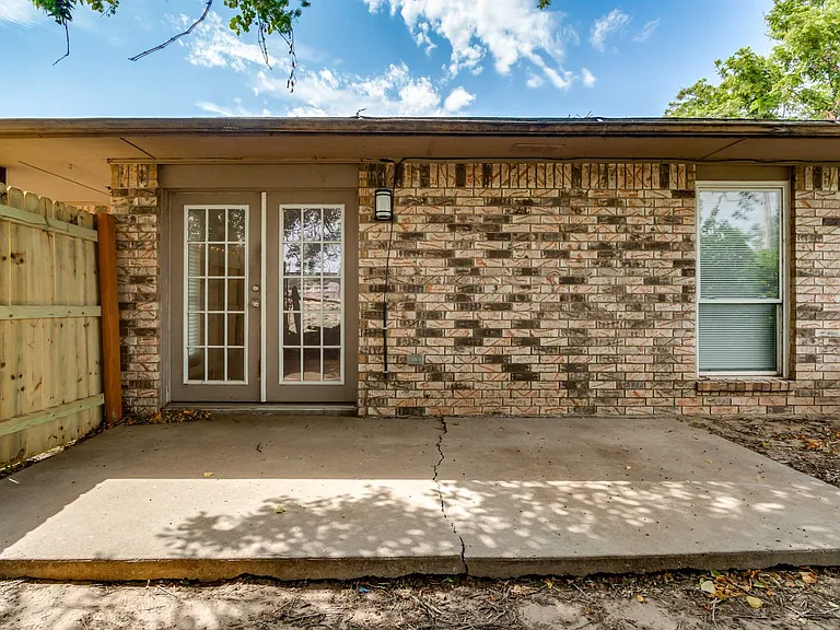 819 N Eagle Ln — Photo 41