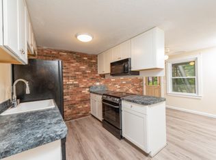 165 Norton Ave APT 2, South Easton, MA 02375