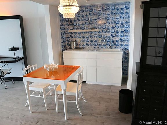 3rd image of 1100 West Ave #618
