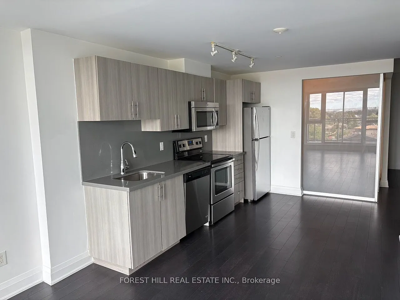 2 bed, $2,600 — Photo 4