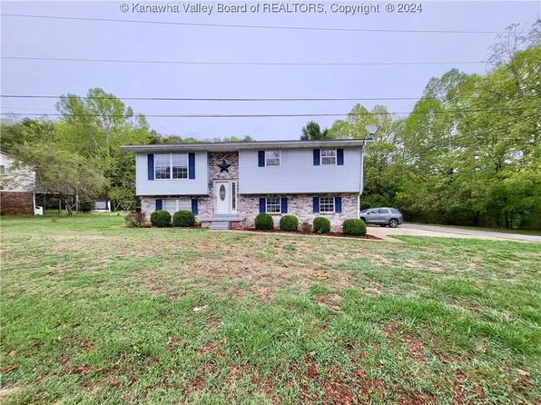 100 Barberry Ln, Ripley, WV 25271