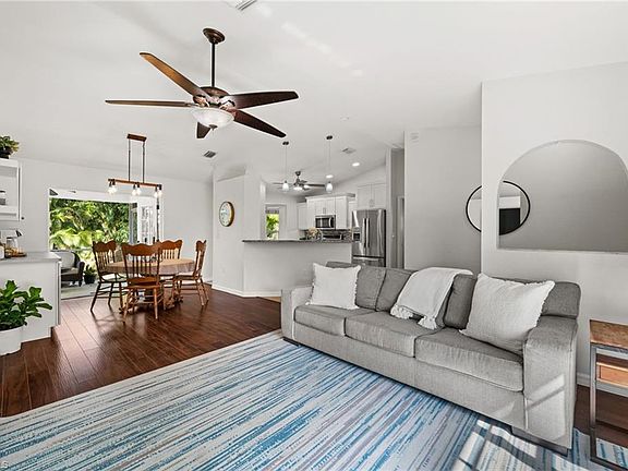 4th image of 8137 Pelican RD