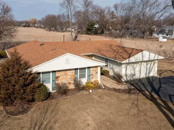 1912 Cloverdale Ct, Schaumburg, IL 60194