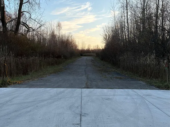 Harris Rd, Fort Gratiot, MI 48059