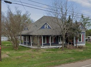 300 N 4th St, Buckholts, TX 76518