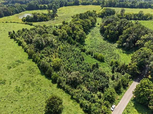 706 Liberty Rd, Prospect, TN 38477