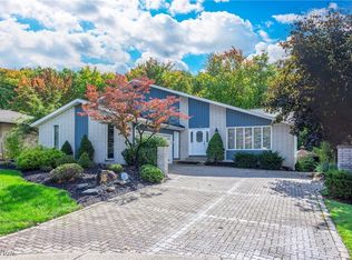 6909 Lido Ct, Parma, OH 44129