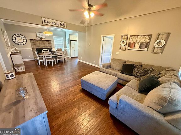 5th image of 101 Sunset Loop