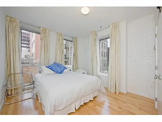 Sold by Corcoran | media 22