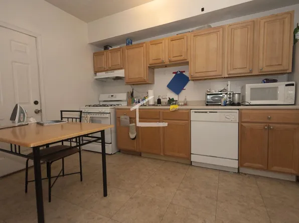 11 Ashford St, Allston, MA