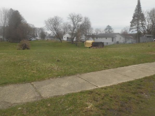 318 Worth St, Corry, PA 16407