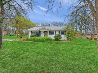 244 Cayuga Trl, Lake Kiowa, TX 76240