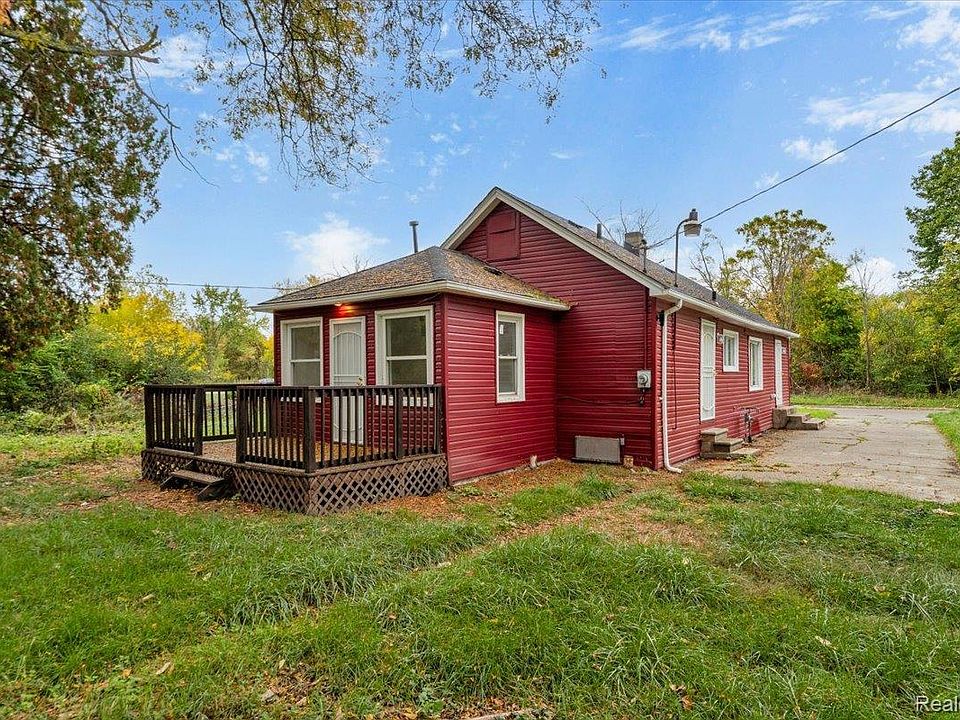 15509 Chatham St, photo 2