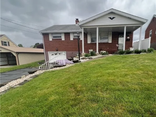 236 Eastern Dr, Lower Burrell, PA 15068