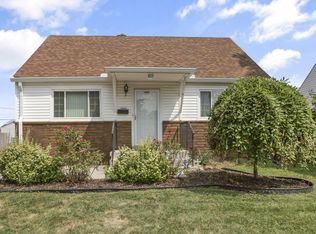 410 Maple Dr, Columbus, OH 43228