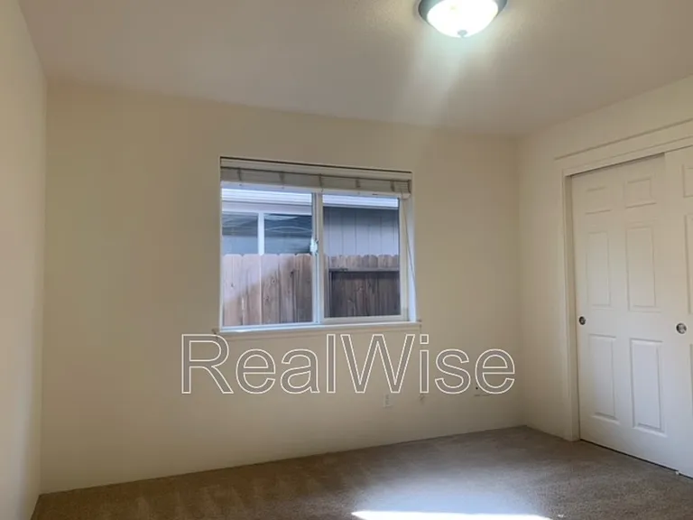 1188 SW Derek Ln — Photo 7