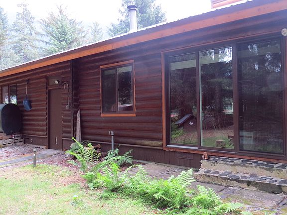 BACK HOUSE