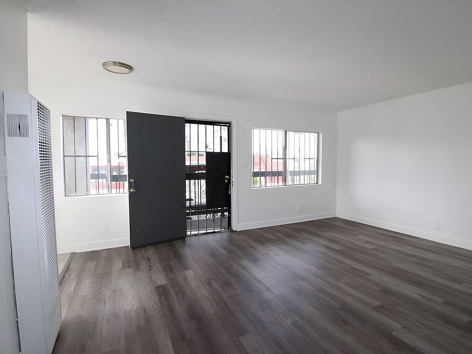 1st image of 11308 S Figueroa St APT F
