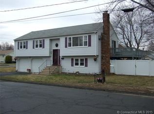 40 W Pearl St, Plainville, CT 06062