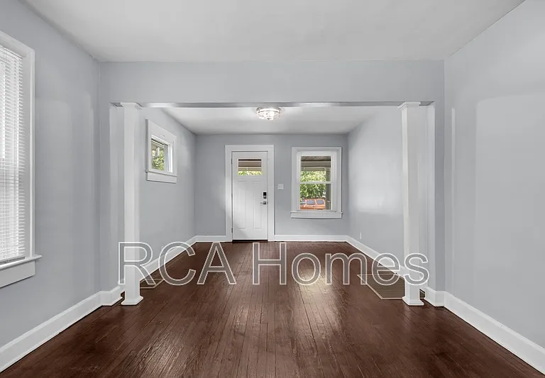 2449 Wheeler St — Photo 3