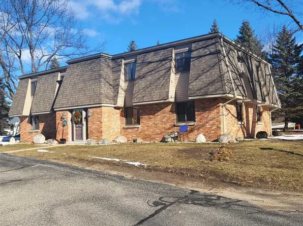 915 Robinson St APT 9, Boyne City, MI 49712