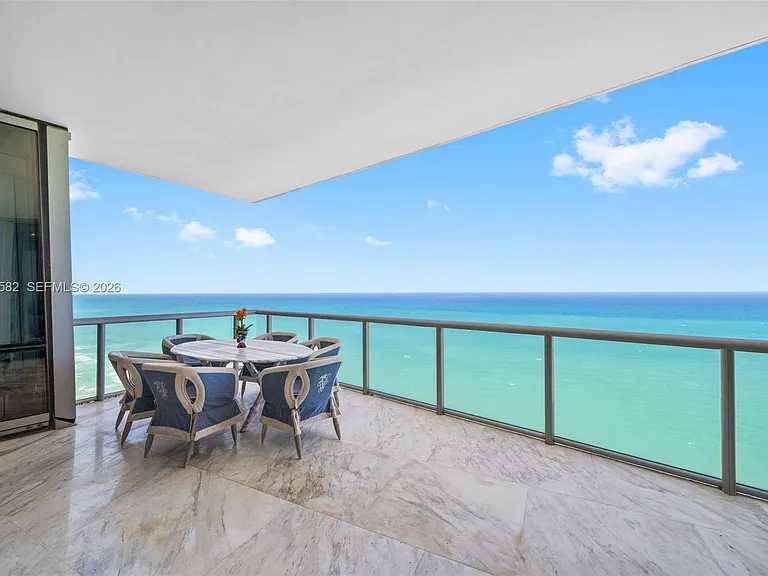17121 Collins Ave #Penthouse 4406 — Photo 1