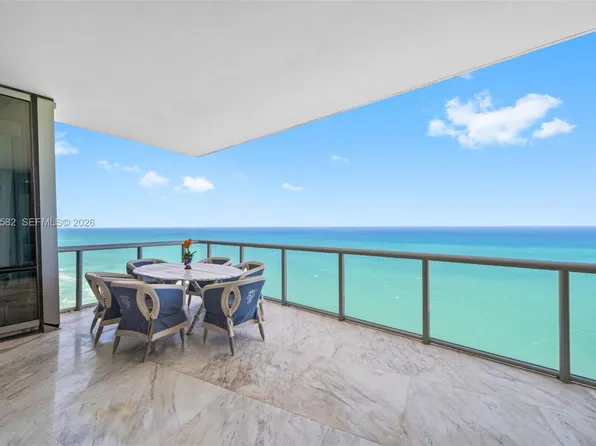 17121 Collins Ave, North Miami Beach, FL