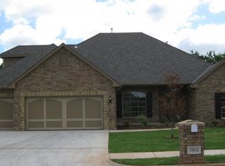 19816 Crest Rdg, Edmond, OK 73012