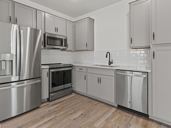 5th image of 7427 S 75th Lane