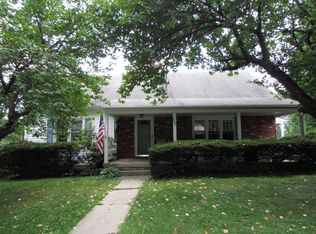 200 N Pine St, Burnham, PA 17009