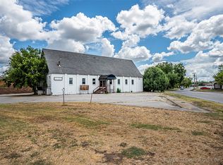 615 3rd St NW, Ardmore, OK 73401