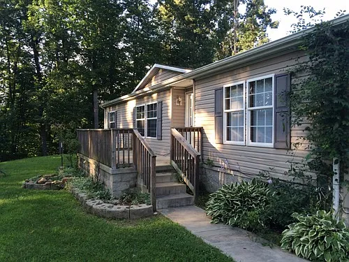 835 W Wallace Drive photo 1