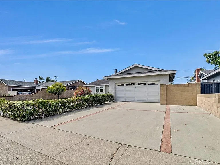 8801 Mays Ave — Photo 2